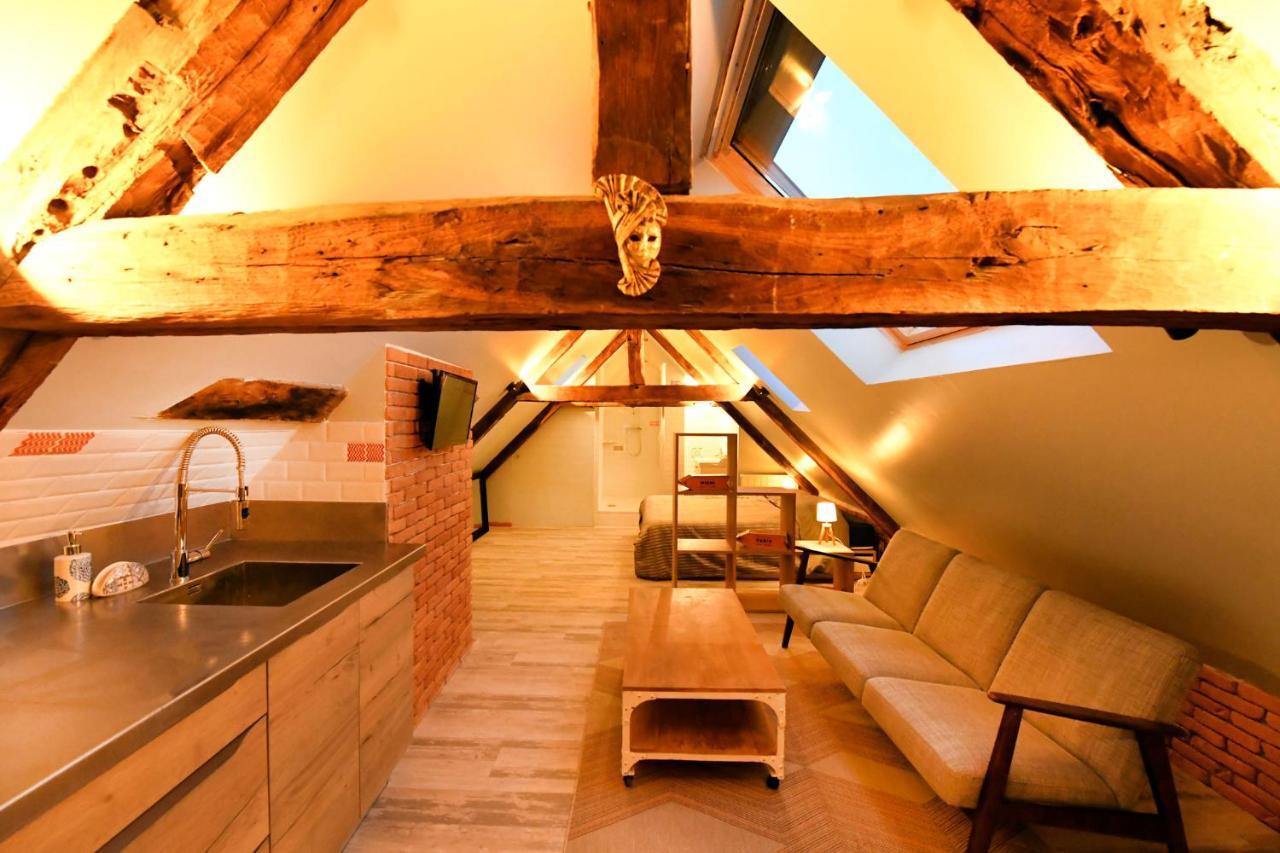 Loft Sous Les Combles - Loft Under The Rafter Apartamento Rodez Exterior foto